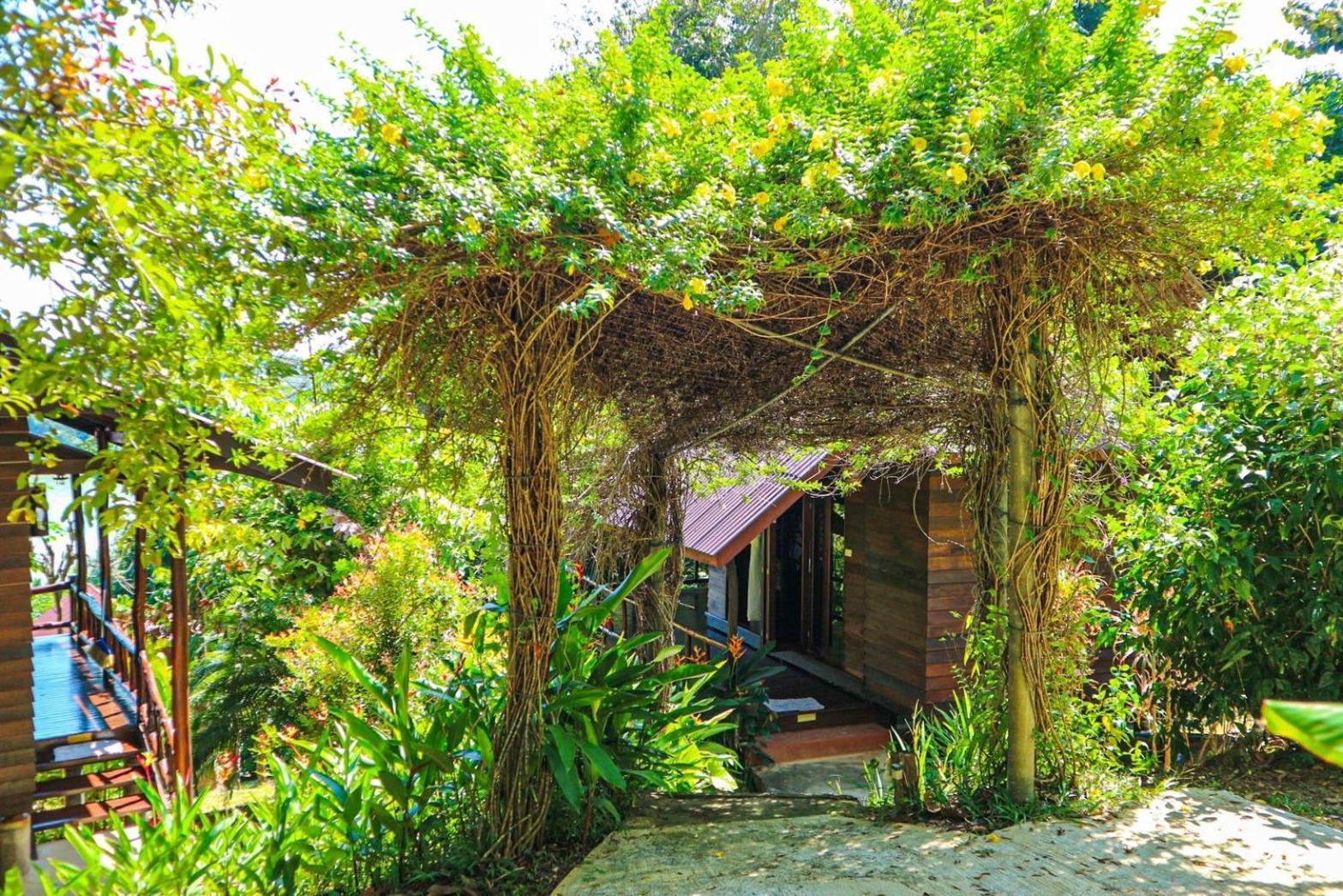 Hillhouse - Koh Yao Noi Bed and Breakfast Εξωτερικό φωτογραφία